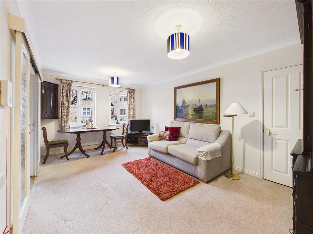 Property photo 2 of 13 Cam05193G0-Pr0116-Still003.Jpg