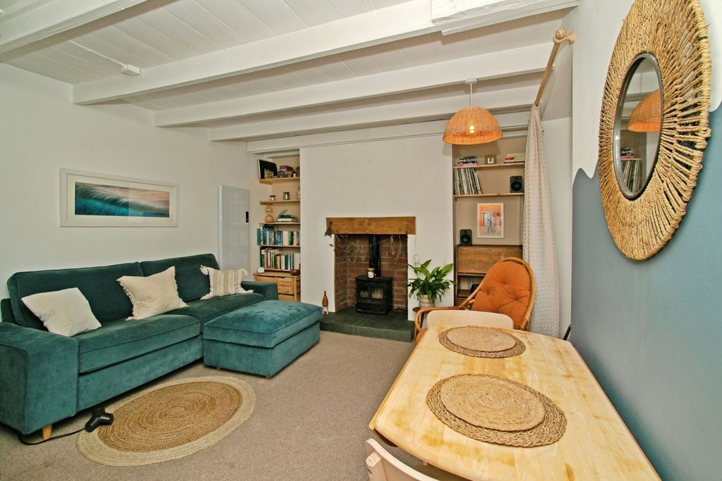 Property photo 2 of 13 Pbox-Img.Jpg