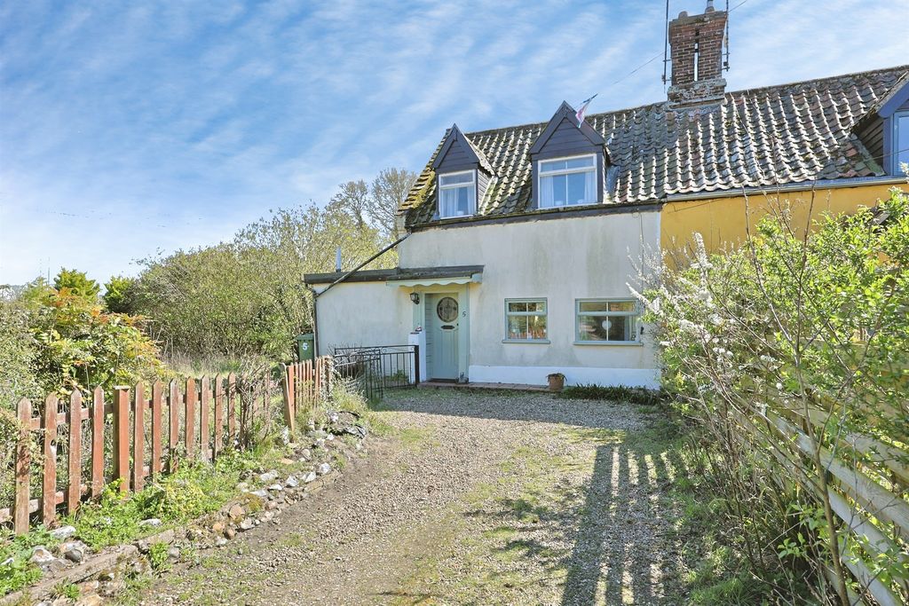 Property photo 1 of 26