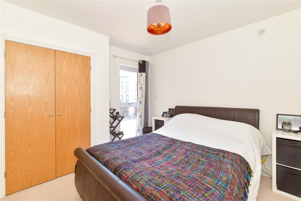 Property photo 3 of 7 Bedroom 1