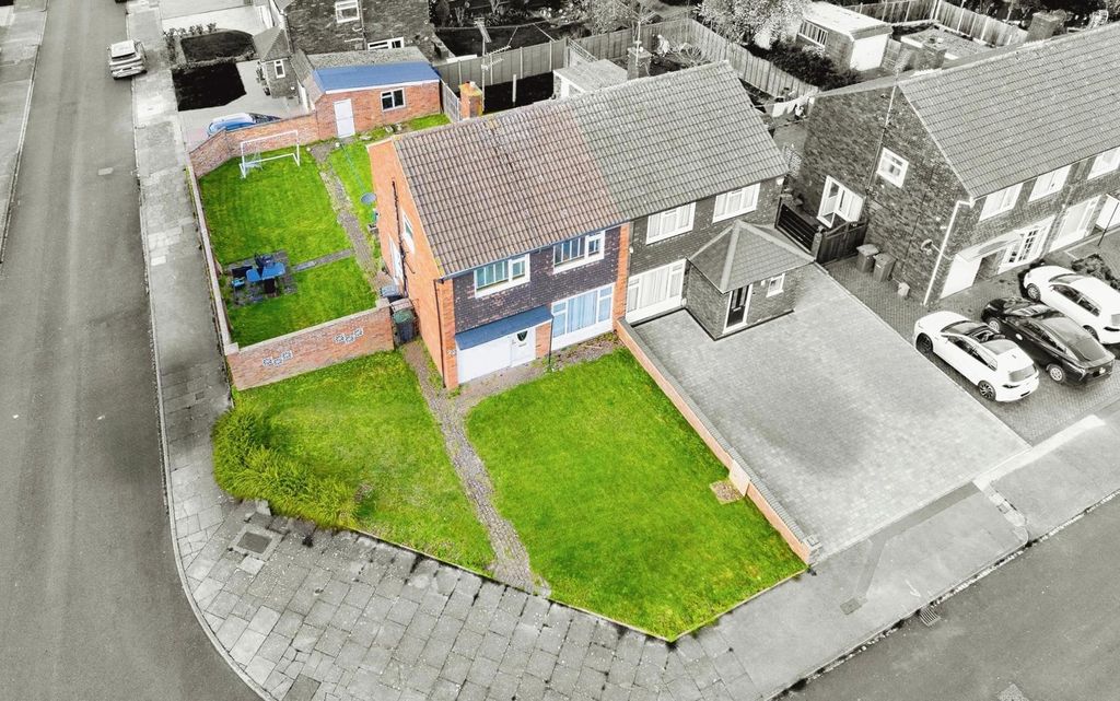 Property photo 1 of 15 Pbox-Img.Jpg