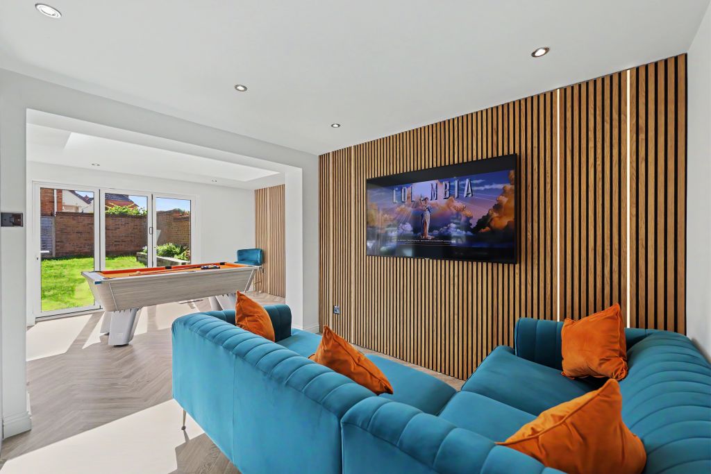 Property photo 3 of 38