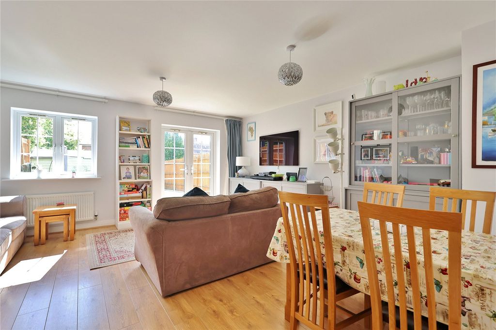 Property photo 2 of 18 Picture 2