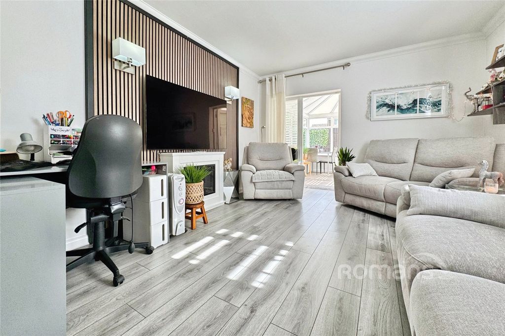 Property photo 3 of 20 Picture No. 13