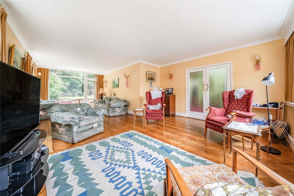 Property photo 3 of 34 Picture No. 28