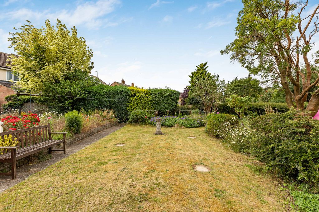 Property photo 2 of 18