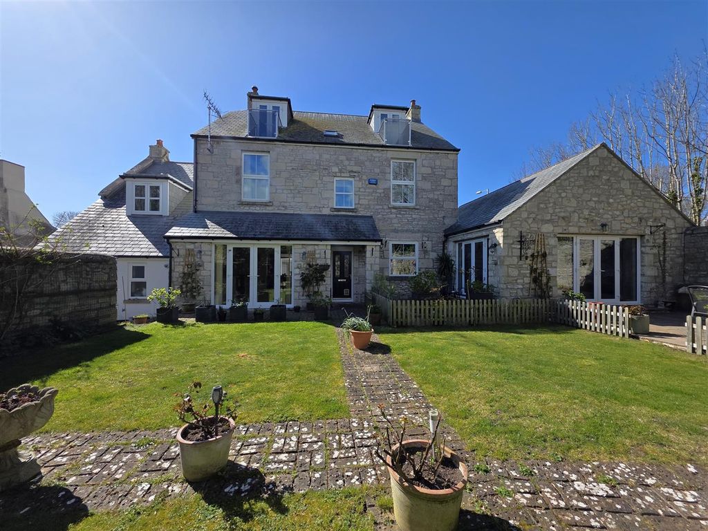 Property photo 3 of 31 20260328_134332 (1).Jpg