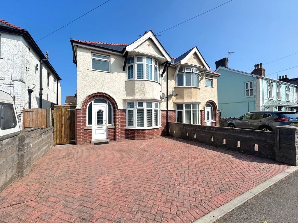 Property photo 1 of 21