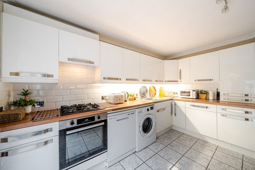 Property photo 2 of 15 Picture No. 09