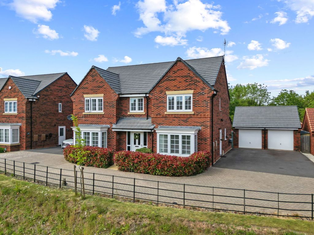 Property photo 1 of 37
