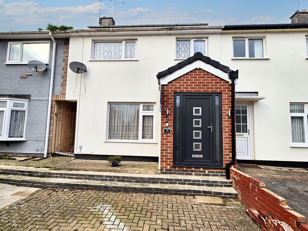 Property photo 1 of 6 Front