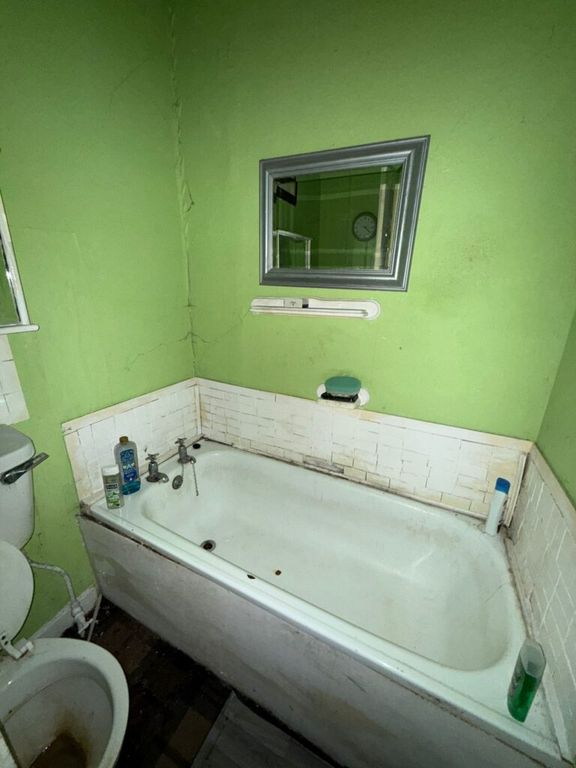 Property photo 3 of 4
