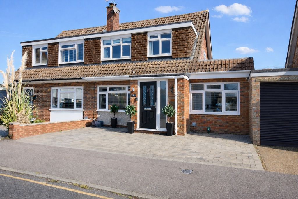 Property photo 1 of 18 Photo 15