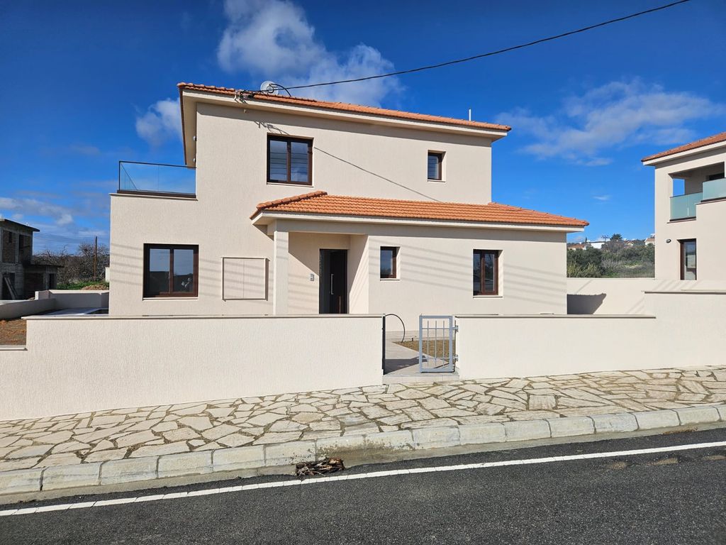 Property photo 1 of 27