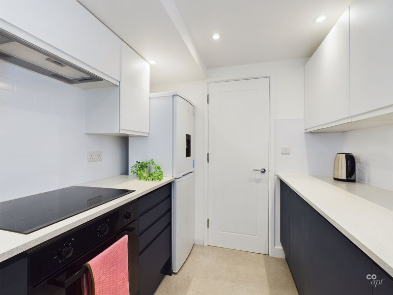 Property photo 2 of 10 Photo 12