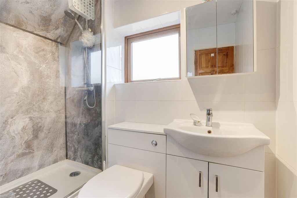 Property photo 3 of 16 020725_9-1.Jpg