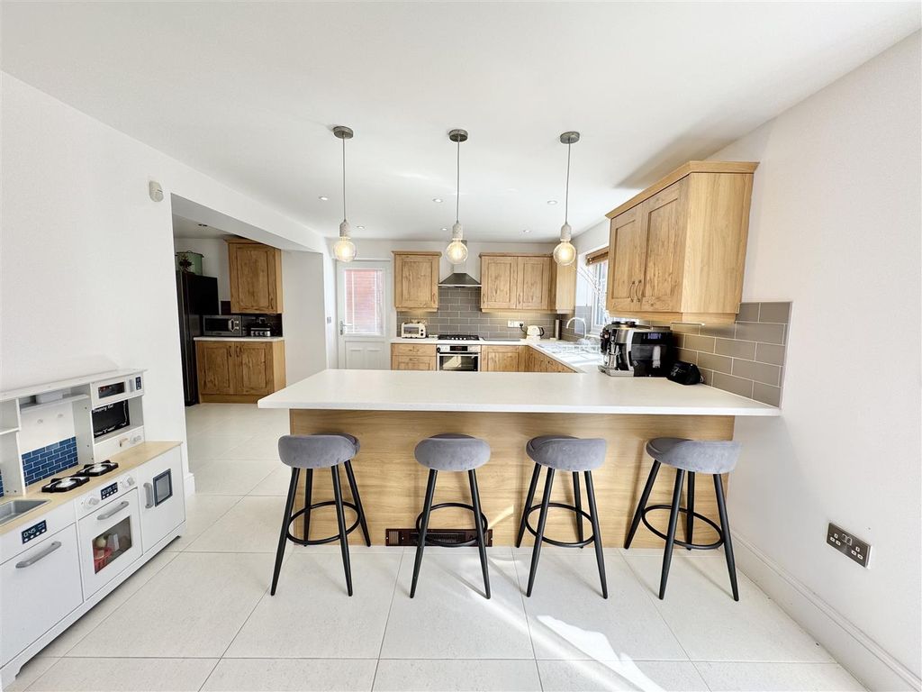 Property photo 3 of 28 Living Dining Kitchen