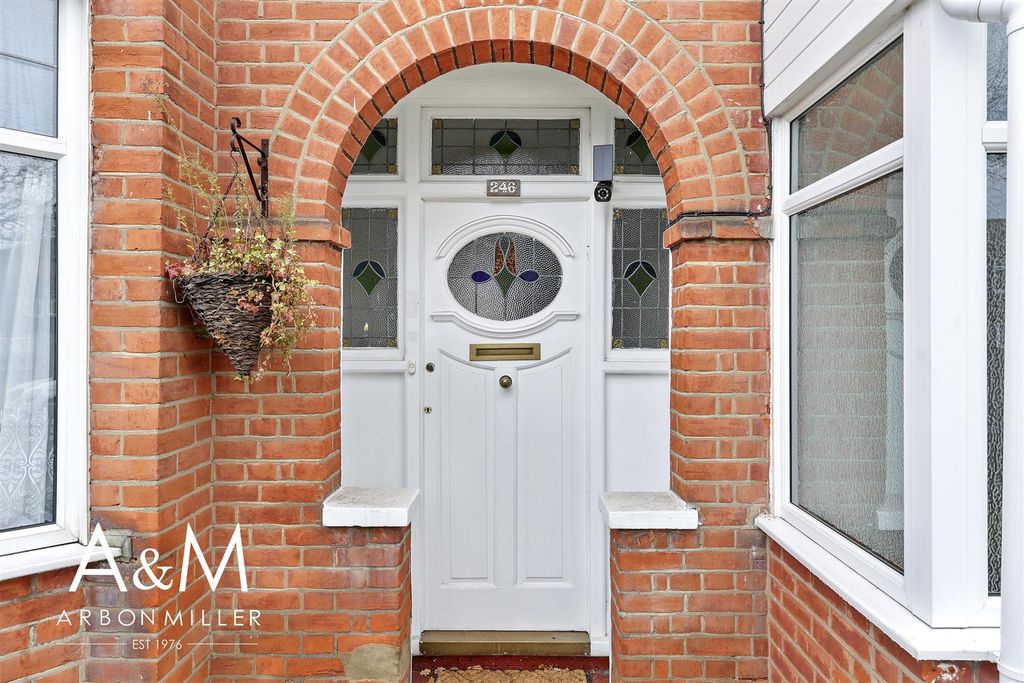 Property photo 2 of 26 4D4A4747.Jpg