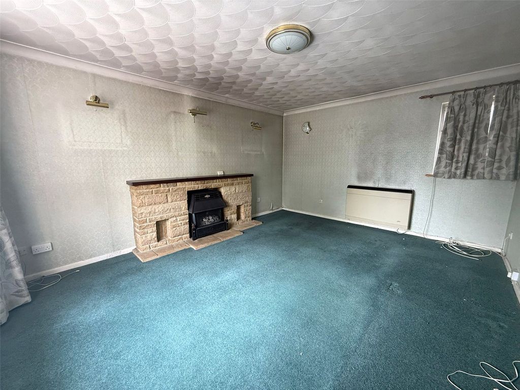 Property photo 2 of 15 Picture No. 11