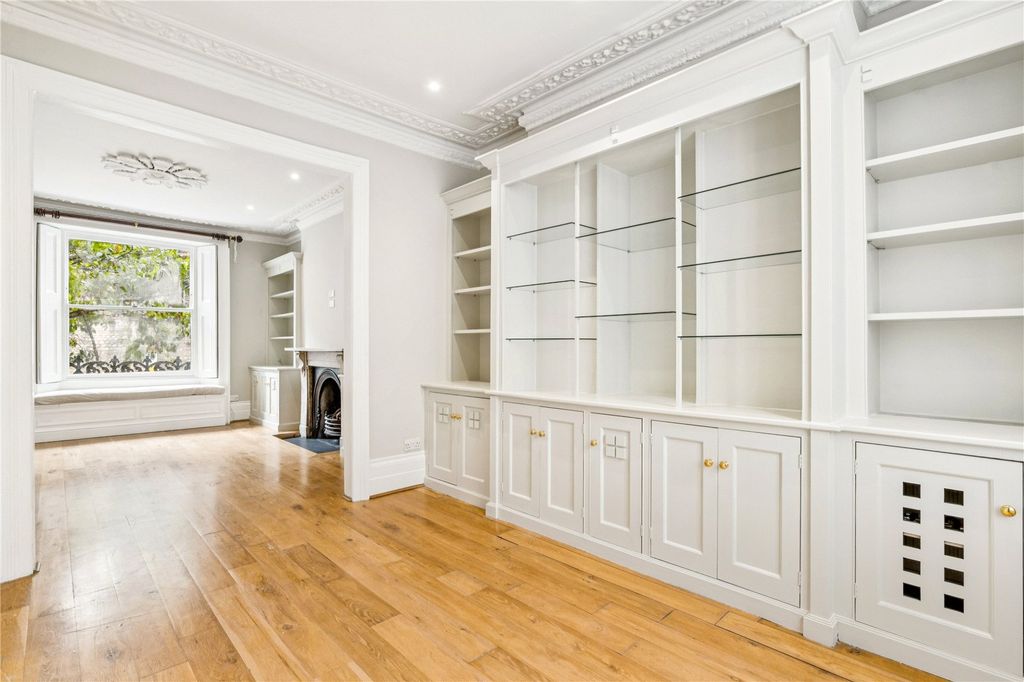 Property photo 3 of 22 Picture No. 33