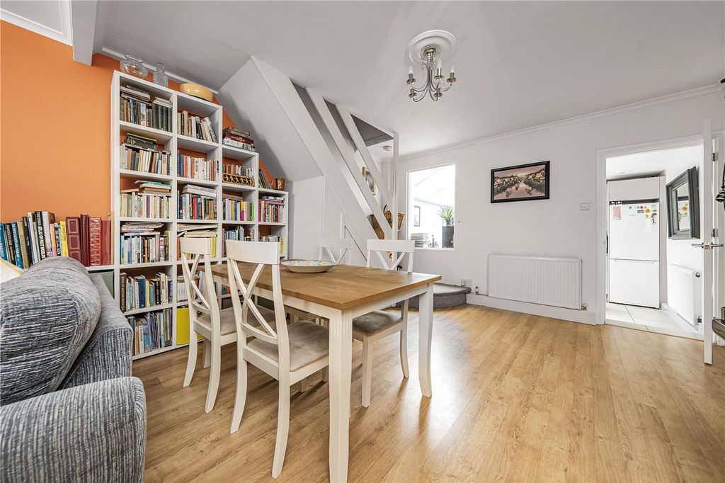 Property photo 3 of 20 Picture No. 11