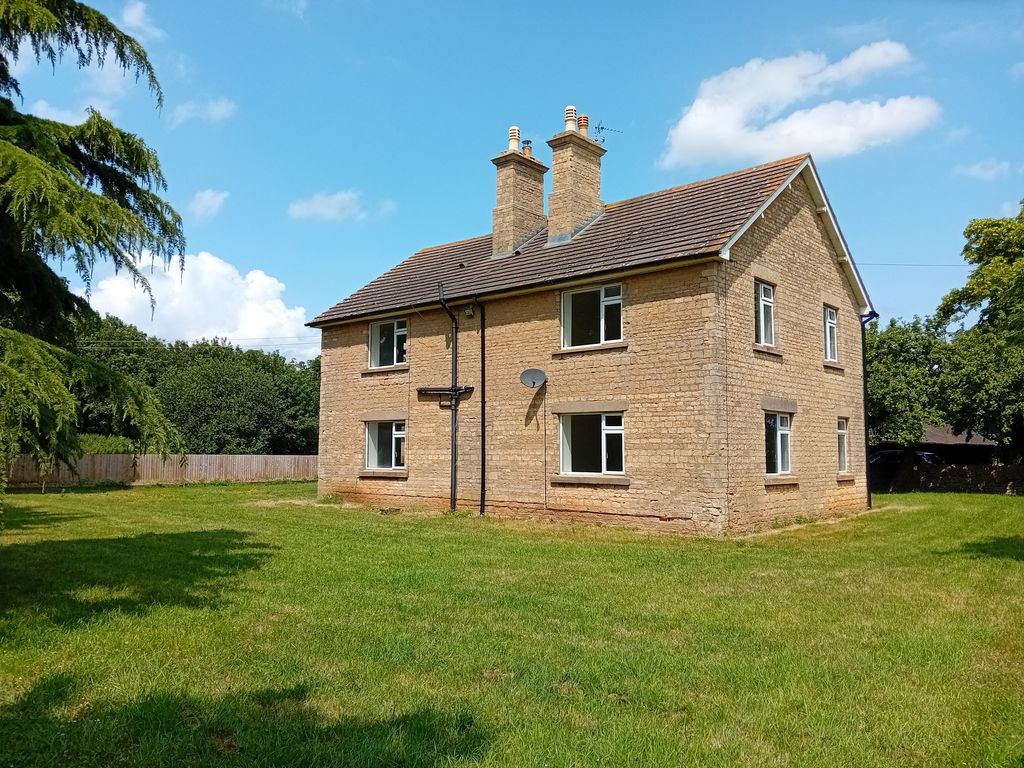 Property photo 2 of 18 Exterior