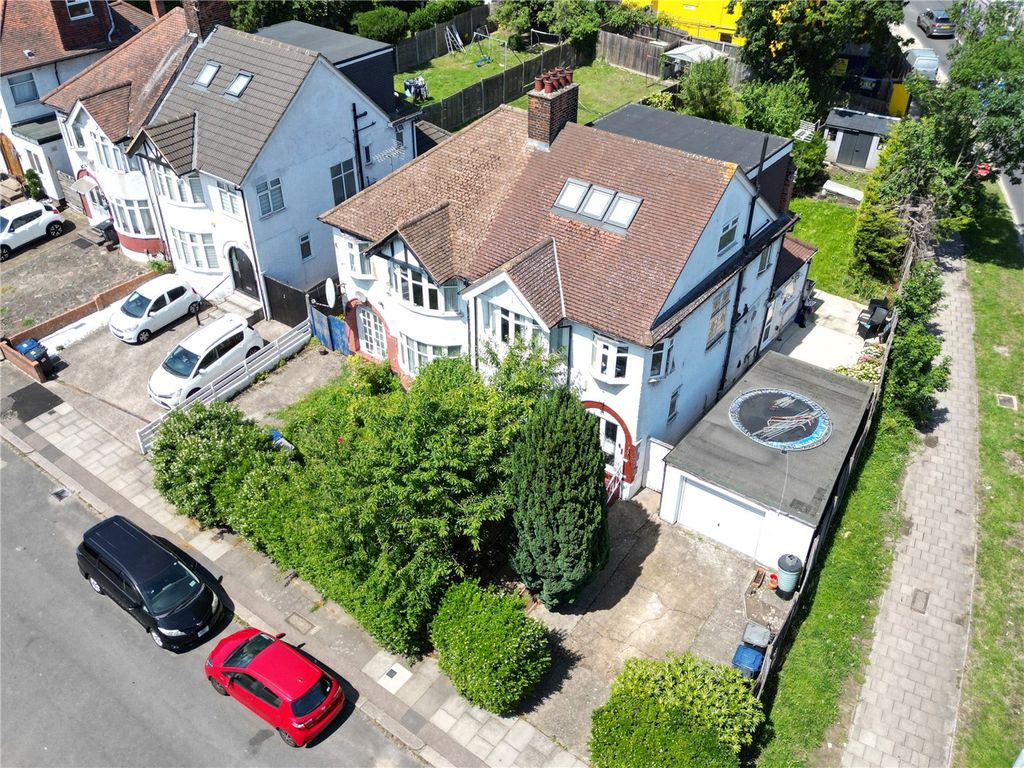 Property photo 1 of 29 Picture No. 31
