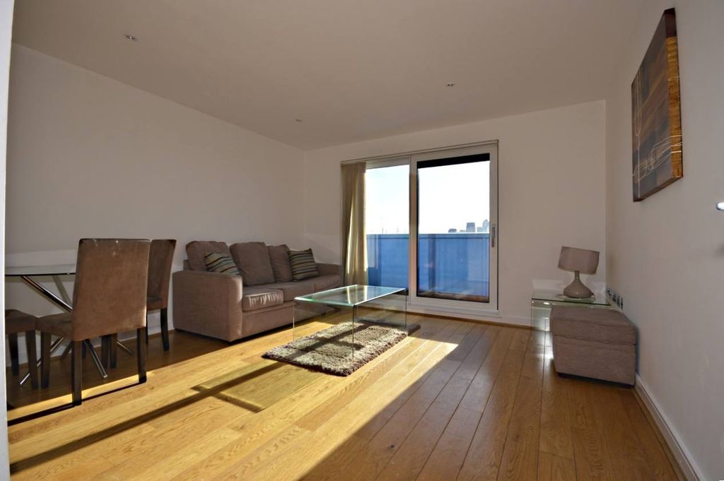 Property photo 3 of 9 Gallery