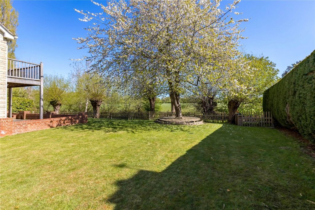 Property photo 2 of 23 Picture No. 40