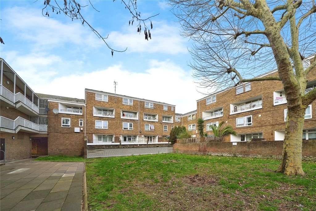 Property photo 2 of 20 Picture No. 17