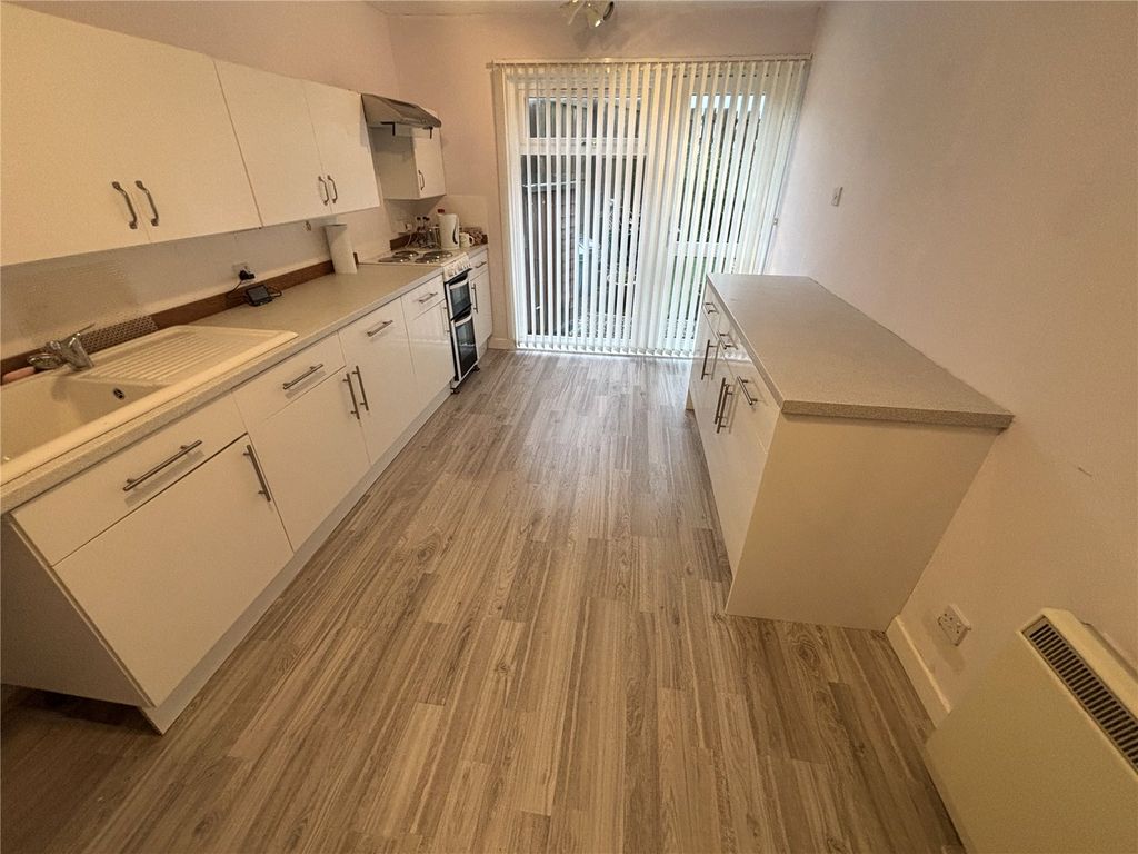 Property photo 3 of 12 Picture No. 12