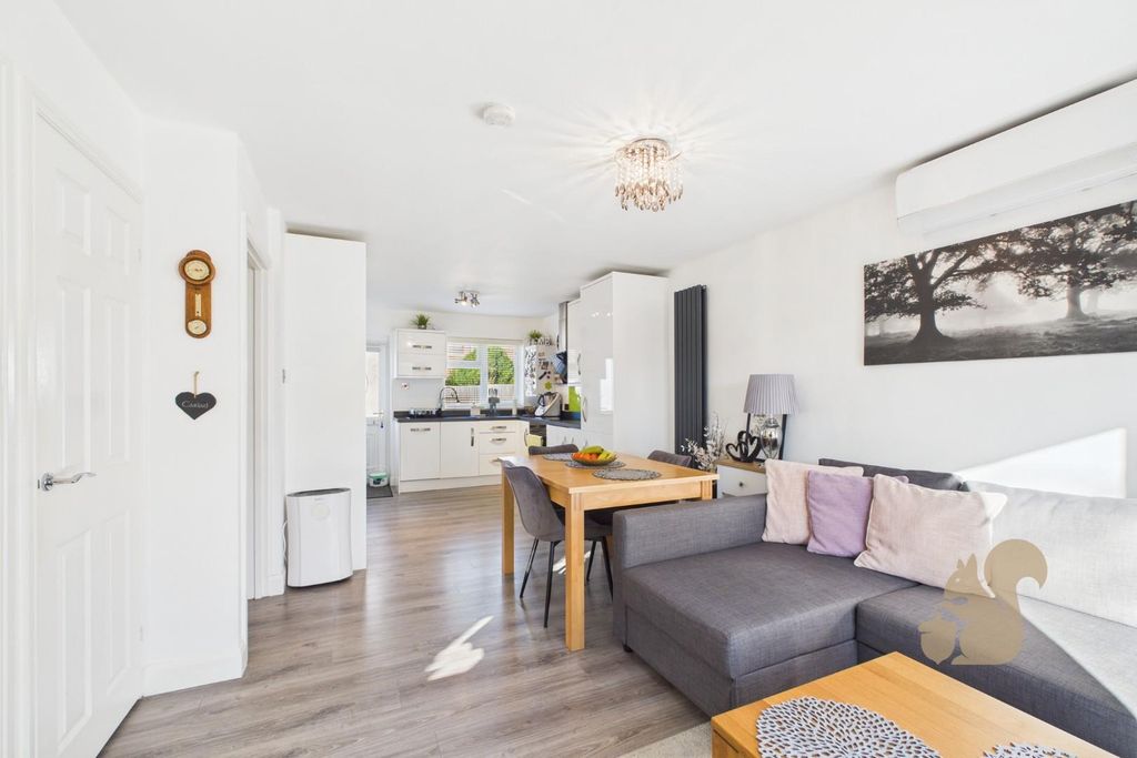 Property photo 3 of 15 Cam01659G0-Pr0704-Still006.Jpg