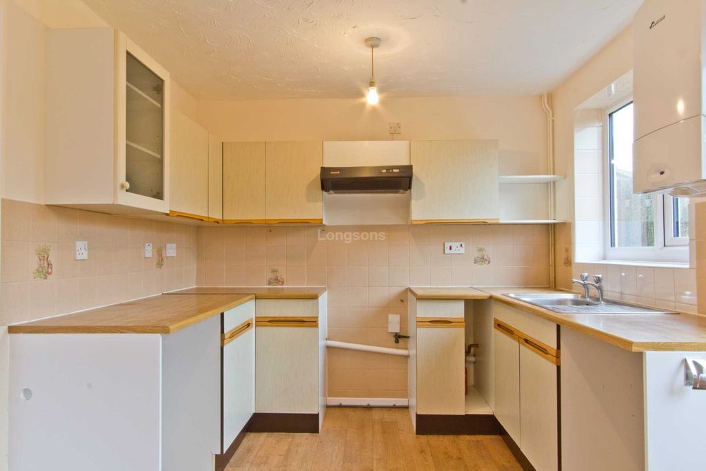 Property photo 3 of 9