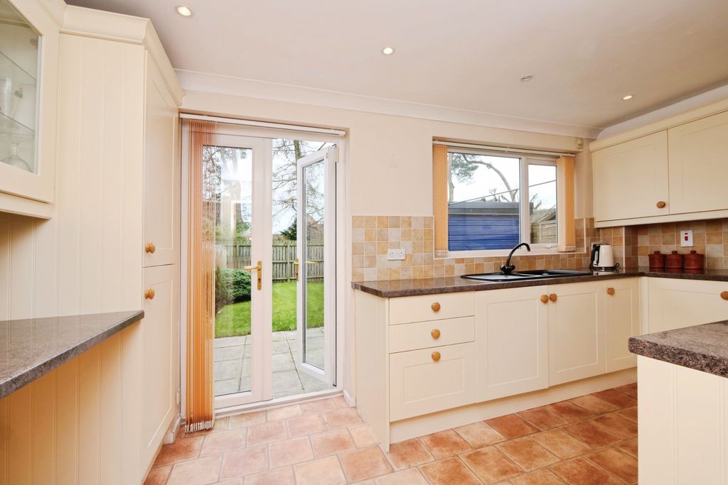 Property photo 3 of 19 Photo #3