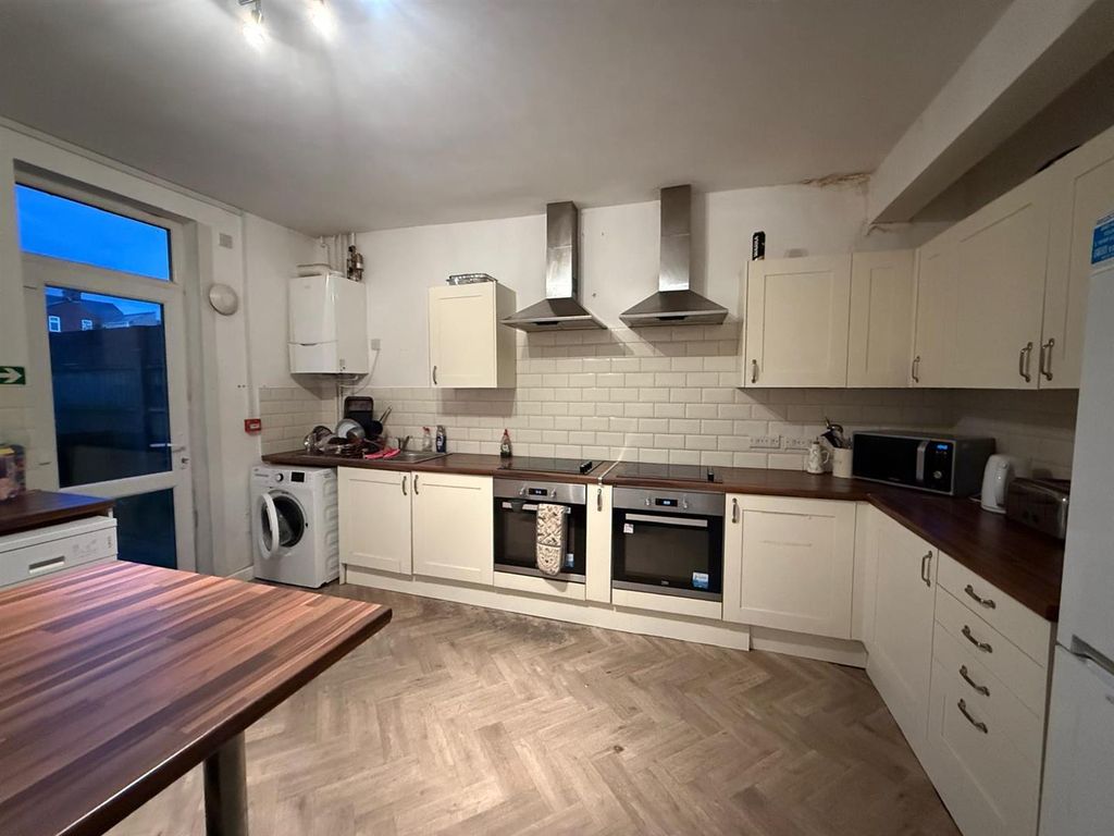 Property photo 3 of 4 The Hill2.Jpeg