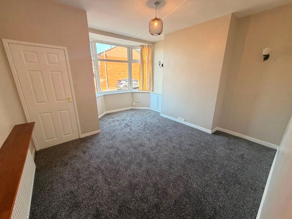 Property photo 3 of 11 Picture No. 20