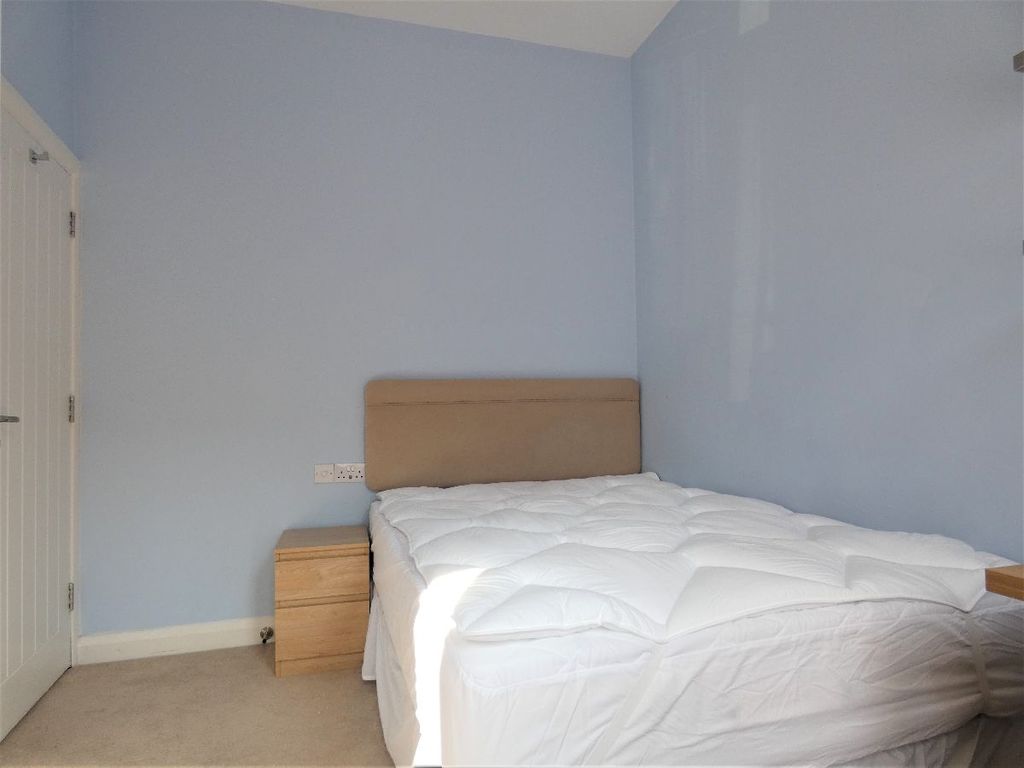 Property photo 3 of 28 Bedroom 1