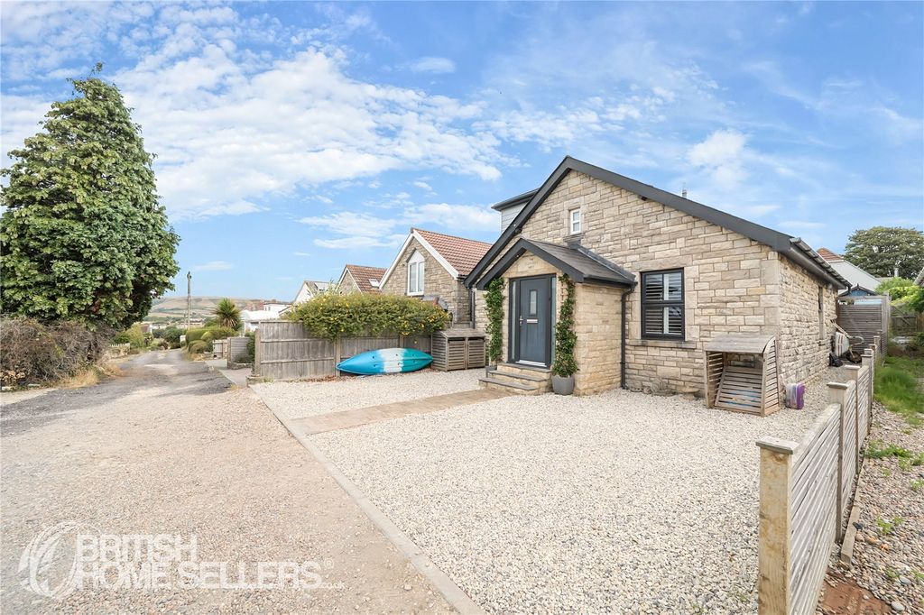 Property photo 2 of 24 Picture No. 05