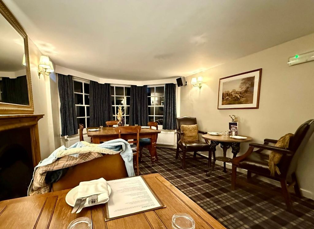 Property photo 3 of 9