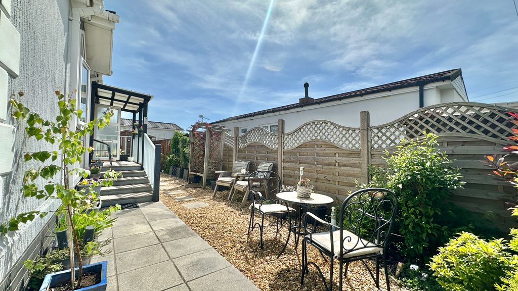 Property photo 2 of 17 Img_8705
