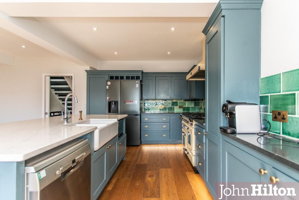 Property photo 1 of 20 Marine Drive-27.Jpg