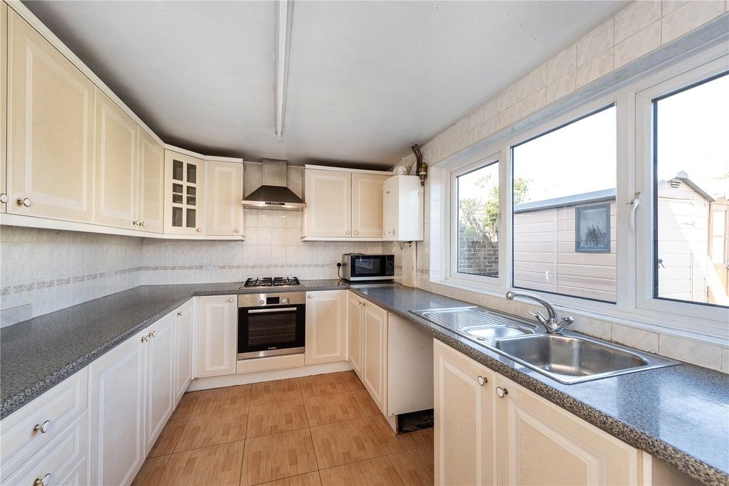 Property photo 2 of 15 Picture No. 06
