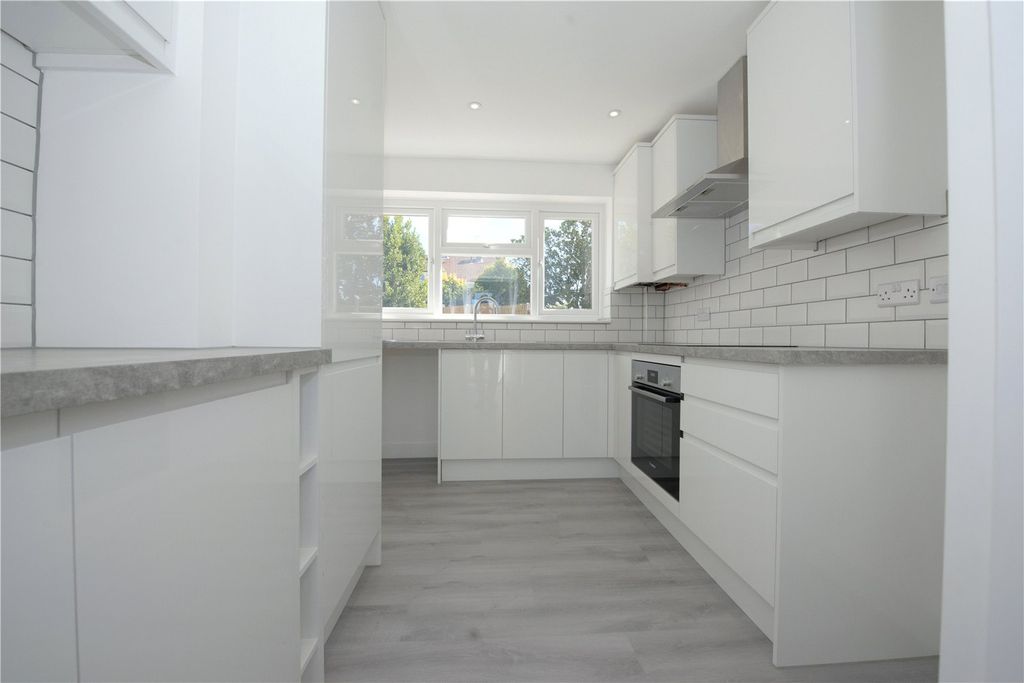 Property photo 3 of 11 Picture No. 09