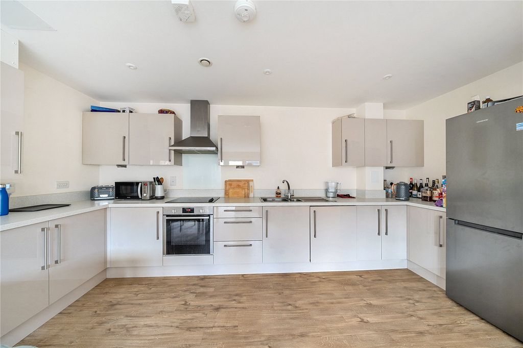 Property photo 2 of 14 Picture No. 06