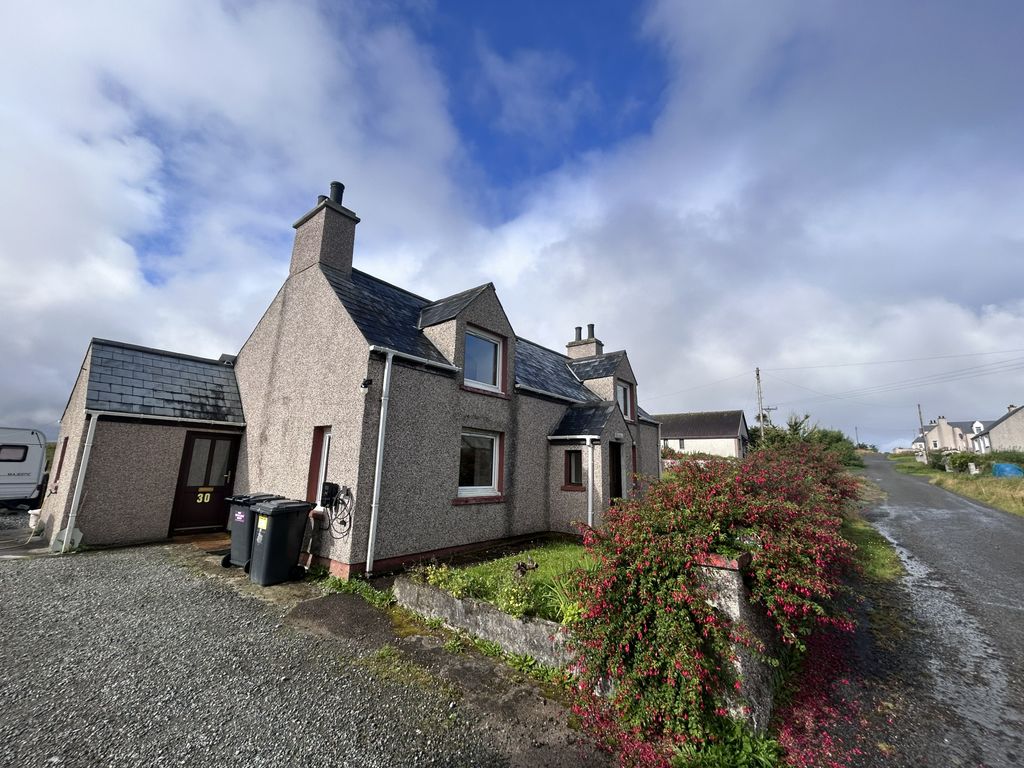 Property photo 2 of 46