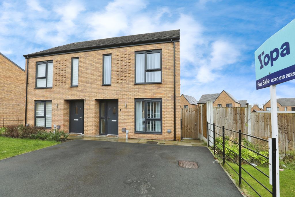 Property photo 1 of 17 Front View