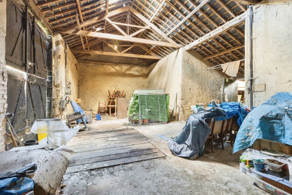 Property photo 2 of 13 Photography