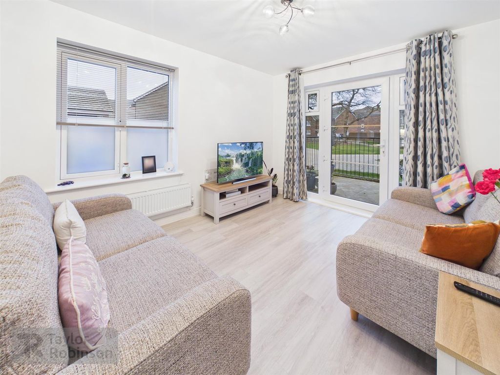 Property photo 3 of 13 Cam02600G0-Pr0659-Still017.Jpg