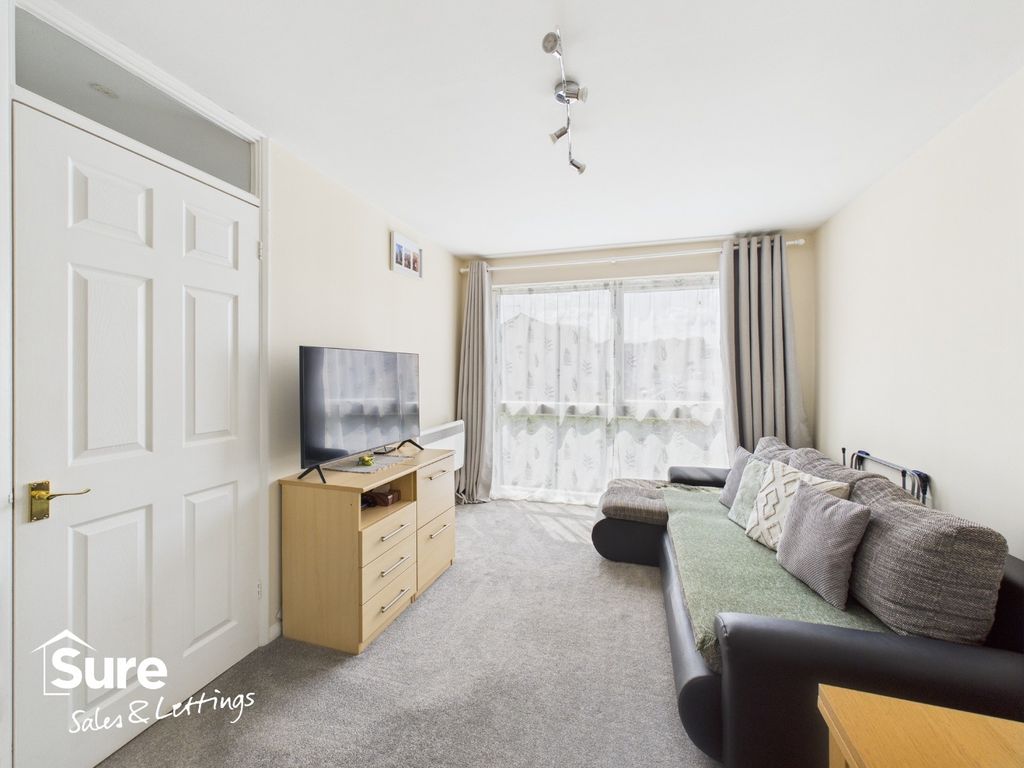 Property photo 3 of 13 4263273
