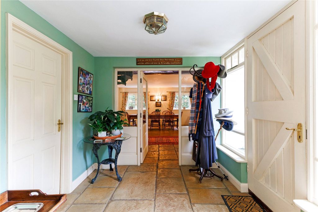 Property photo 3 of 19 Hall
